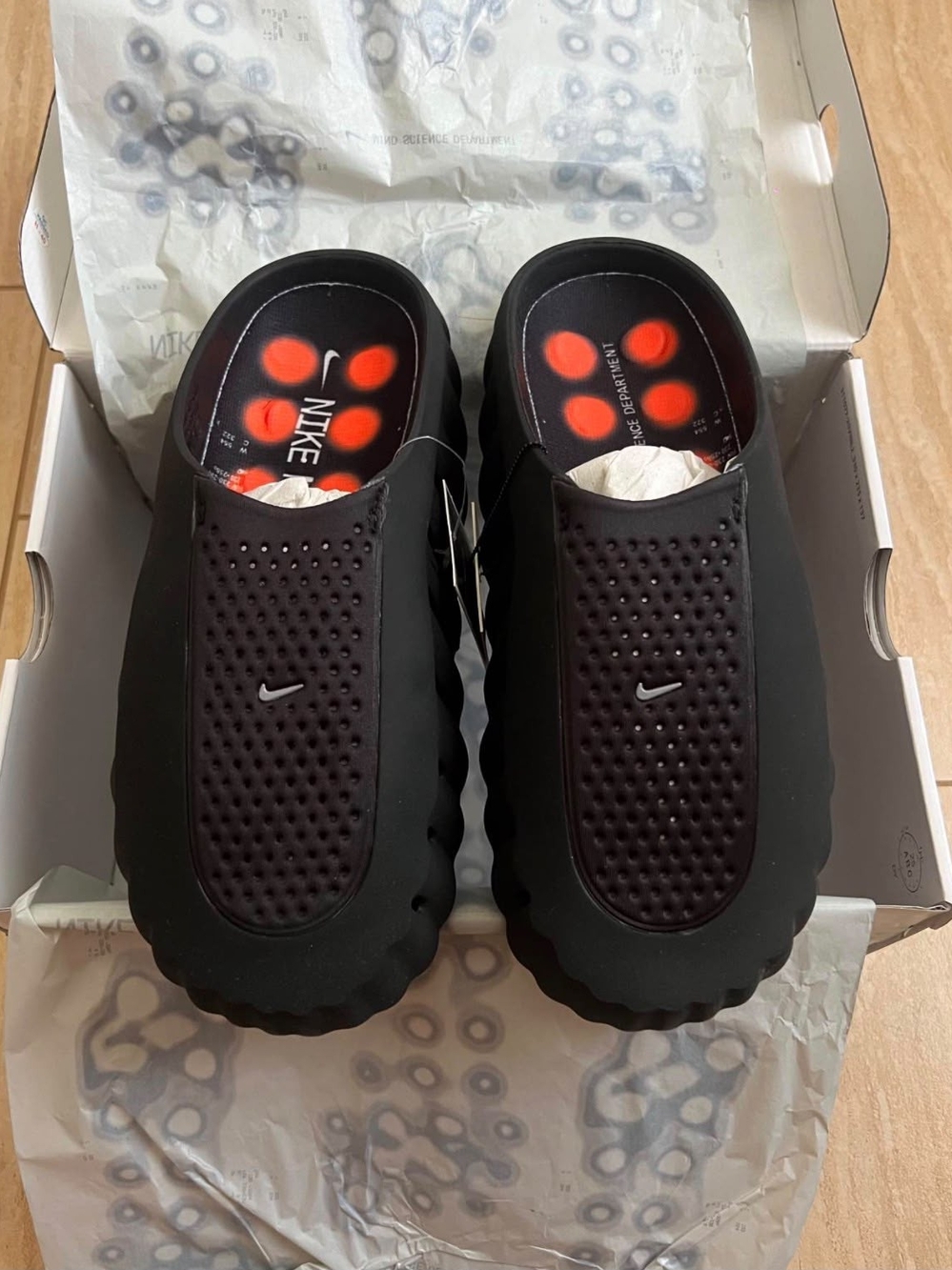 Nike Kids Black Slip-On Clogs